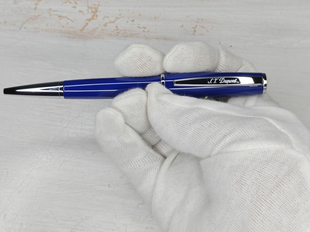Stylo à bille ST Dupont  laqué bleu
